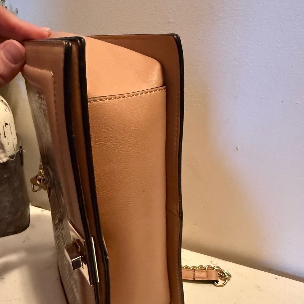 Inc International Concepts Ajae Small Snake Shoulder Bag Created For Macys EUC - Picture 4 of 9